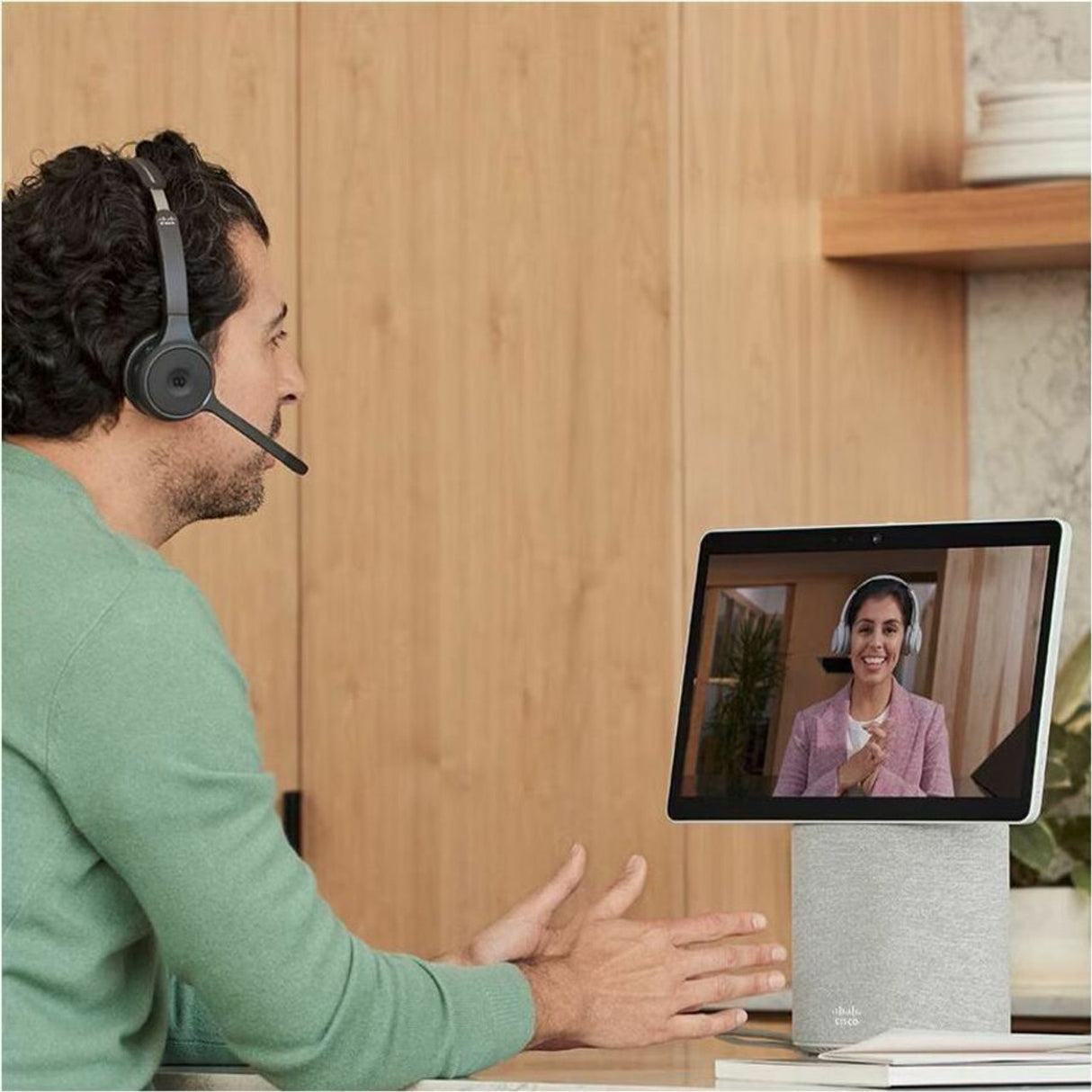 Cisco (HS-WL-721-BUNAS-C) Headset 721 Wireless Single+Stand Carbon